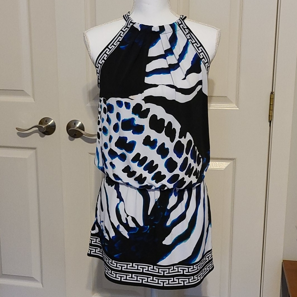 White House Black Market dredd